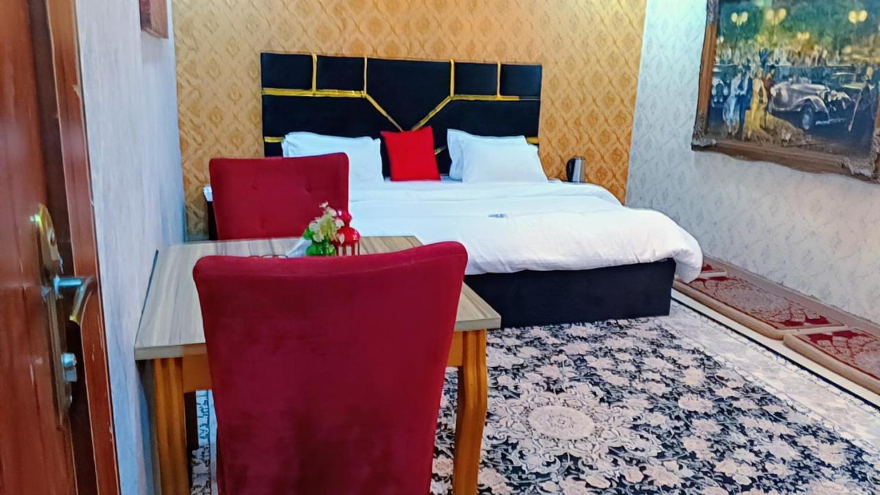 Hotel Nuit De Paris Abudża Zewnętrze zdjęcie