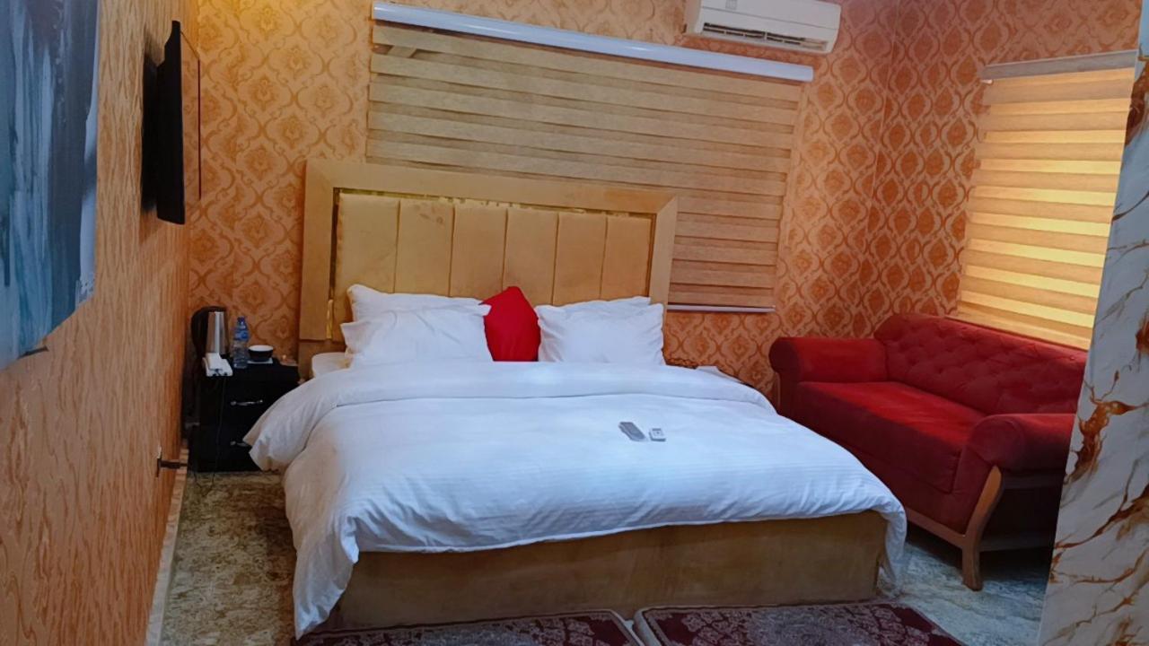 Hotel Nuit De Paris Abudża Zewnętrze zdjęcie