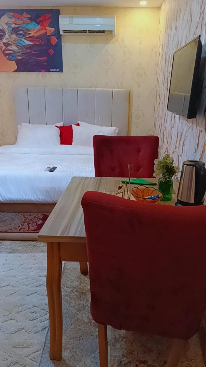 Hotel Nuit De Paris Abudża Zewnętrze zdjęcie